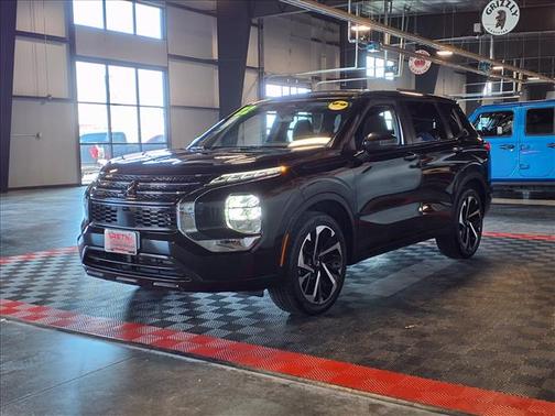 2022 Mitsubishi Outlander ES 2.5 S-AWC