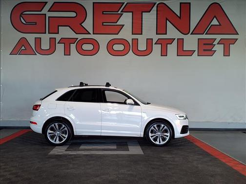 Cortina White 2018 Audi Q3 2.0T Premium Plus