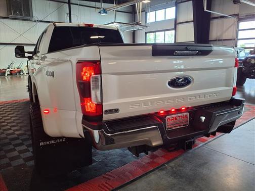 White Platinum Metallic Tri-Coat 2019 Ford F-350 Platinum