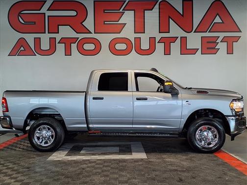 2023 RAM 2500 Tradesman Crew Cab 4x4 6'4' Box