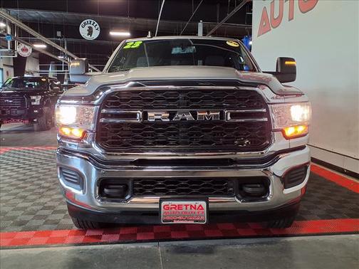 2023 RAM 2500 Tradesman Crew Cab 4x4 6'4' Box