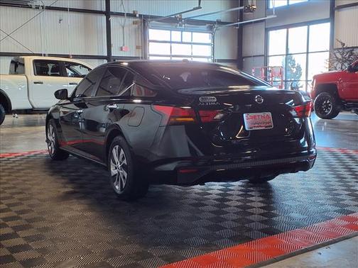 2020 Nissan Altima S FWD