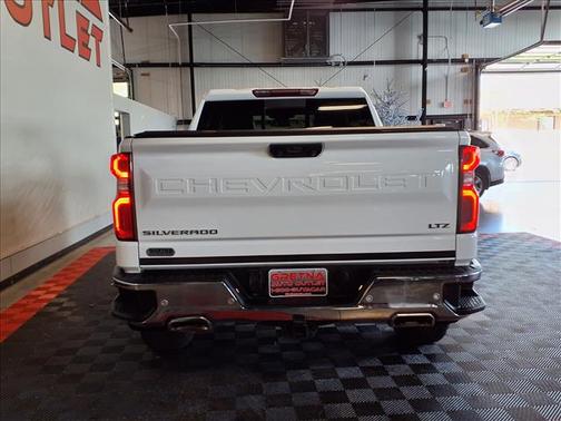 WHITE 2024 Chevrolet Silverado 1500 LTZ