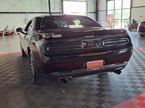 Pitch Black Clearcoat 2019 Dodge Challenger SXT