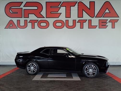 Pitch Black Clearcoat 2019 Dodge Challenger SXT