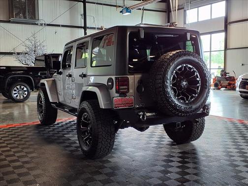 Billet Metallic 2017 Jeep Wrangler Unlimited Sahara