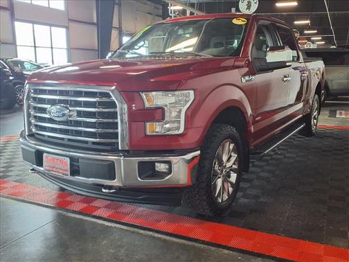 Ruby Red Metallic Tinted Clearcoat 2017 Ford F-150 XLT