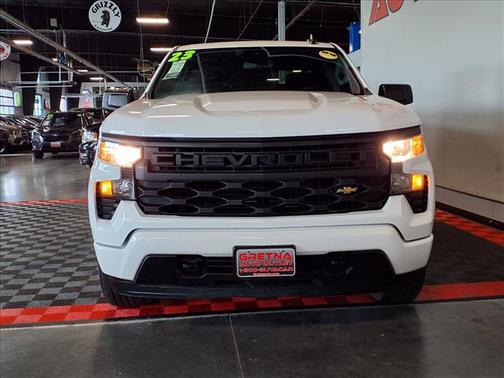 Summit White 2023 Chevrolet Silverado 1500 Custom