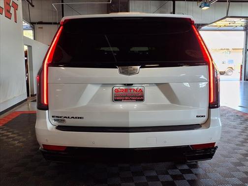 2021 Cadillac Escalade Sport