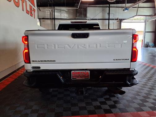Summit White 2021 Chevrolet Silverado 2500 Custom