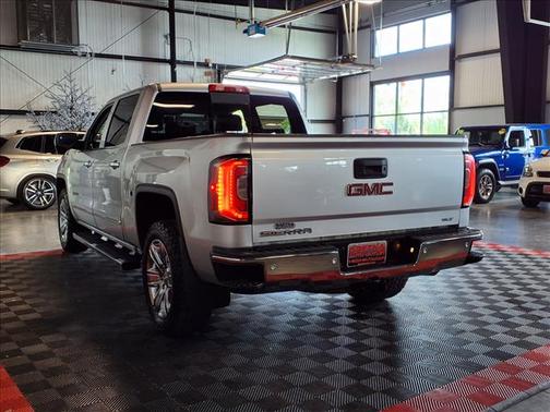 Quicksilver Metallic 2017 GMC Sierra 1500 SLT