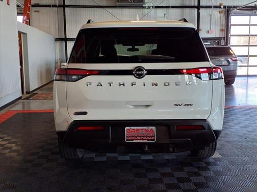 2022 Nissan Pathfinder SV 4WD