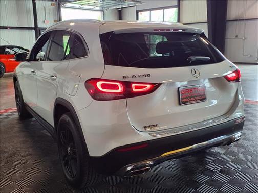 WHITE 2021 Mercedes-Benz GLA 250 Base 4MATIC