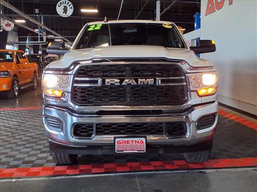 2022 RAM 2500 Tradesman Crew Cab 4x4 6'4' Box