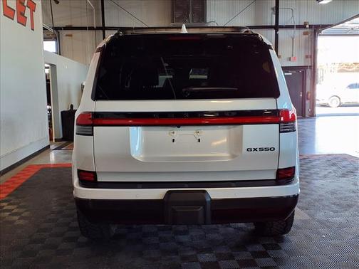 Eminent White Pearl 2025 Lexus GX 550 Luxury+