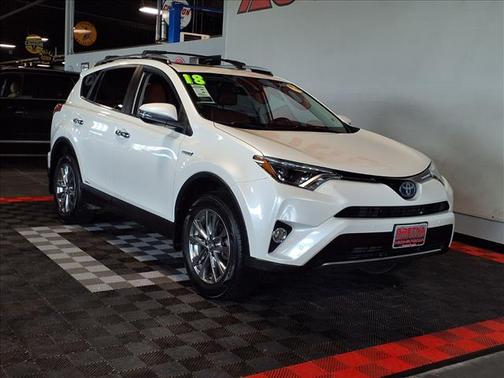 Blizzard Pearl 2018 Toyota RAV4 Hybrid Limited