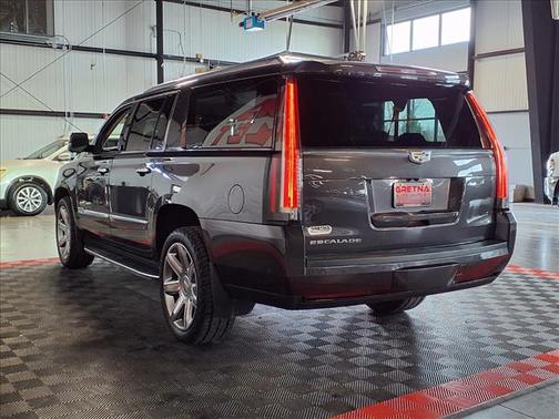 2018 Cadillac Escalade ESV Standard