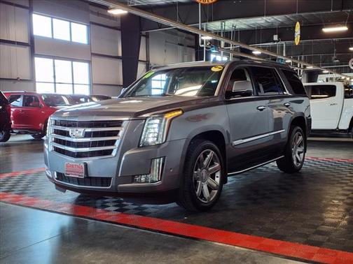 2018 Cadillac Escalade Luxury