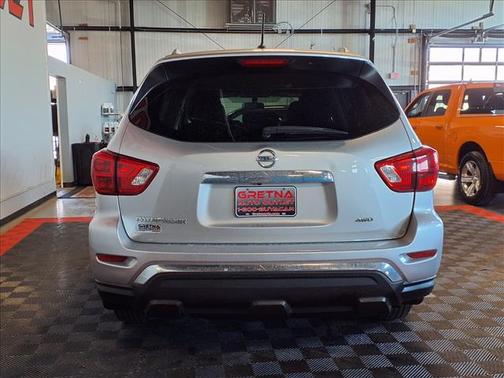 2017 Nissan Pathfinder S