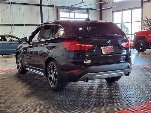 Black Sapphire Metallic 2019 BMW X1 xDrive28i