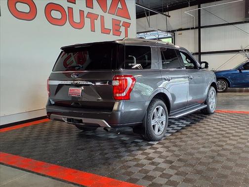 GRAY 2019 Ford Expedition XLT