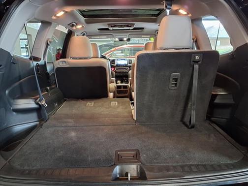 Crystal Black Pearl 2017 Honda Pilot Elite