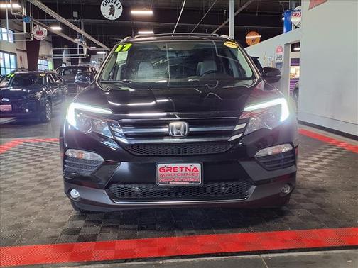 Crystal Black Pearl 2017 Honda Pilot Elite