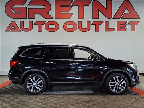 Crystal Black Pearl 2017 Honda Pilot Elite