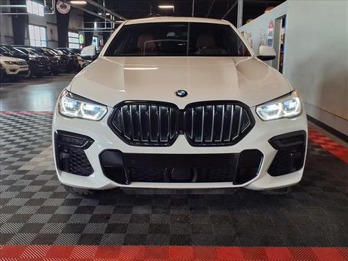Alpine White 2022 BMW X6 M50i