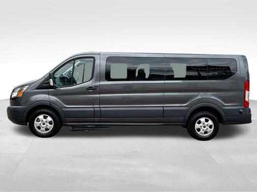2017 Ford Transit-350 XLT