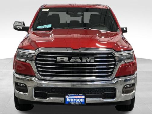 Molten Red Pearlcoat 2026 RAM 1500 Laramie