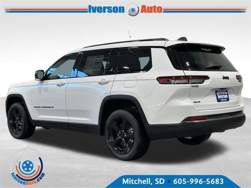 2025 Jeep Grand Cherokee L Laredo