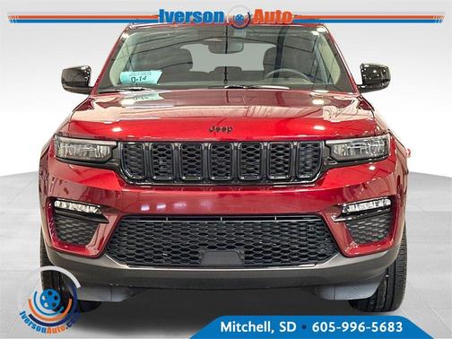 Velvet Red Pearlcoat 2023 Jeep Grand Cherokee Limited