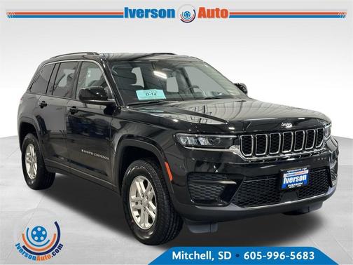 2022 Jeep Grand Cherokee Laredo