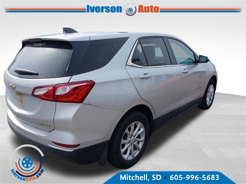 Silver Ice Metallic 2018 Chevrolet Equinox 1LT