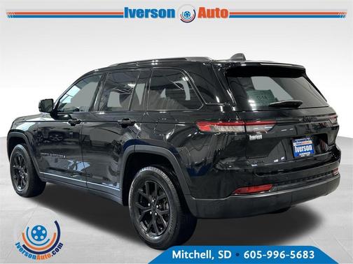 2024 Jeep Grand Cherokee Laredo