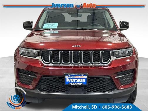 2023 Jeep Grand Cherokee Laredo