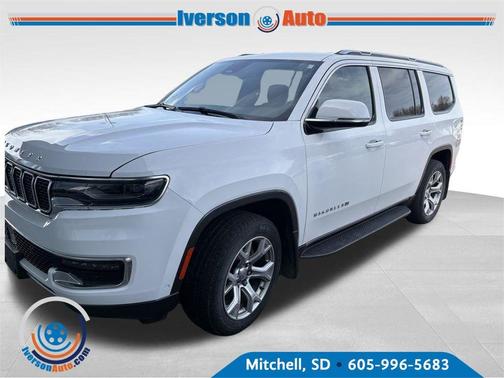 Bright White Clearcoat 2022 Jeep Wagoneer Series II