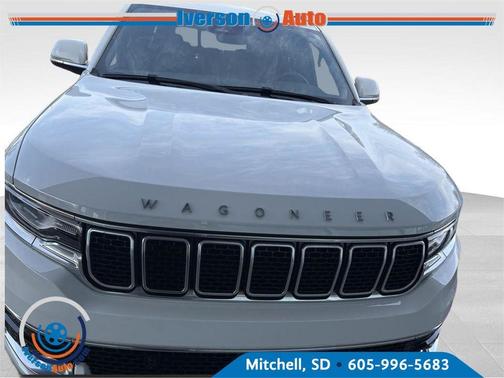 Bright White Clearcoat 2022 Jeep Wagoneer Series II