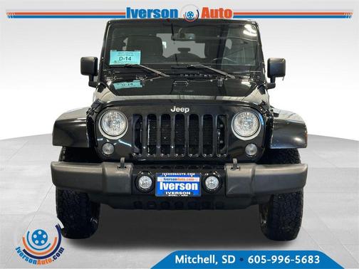 Black Clearcoat 2016 Jeep Wrangler Unlimited Sahara
