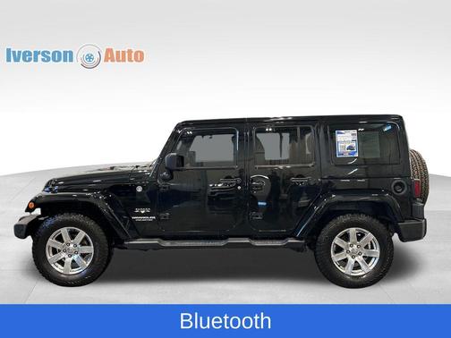 Black Clearcoat 2016 Jeep Wrangler Unlimited Sahara