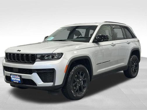 2026 Jeep Grand Cherokee Laredo