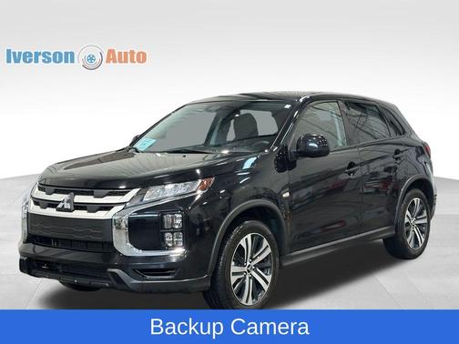 Black 2025 Mitsubishi Outlander Sport 2.0 SE