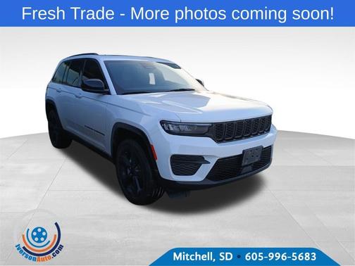 2024 Jeep Grand Cherokee Laredo