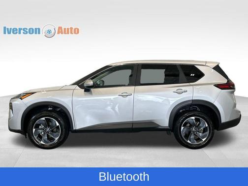 Brilliant Silver Metallic 2024 Nissan Rogue SV