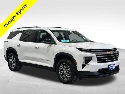 Summit White 2026 Chevrolet Traverse LT