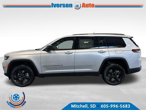 2025 Jeep Grand Cherokee L Laredo