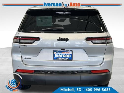 2025 Jeep Grand Cherokee L Laredo