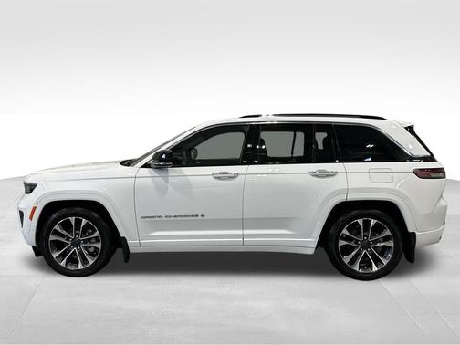 2023 Jeep Grand Cherokee Overland