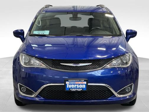 2020 Chrysler Pacifica Touring-L